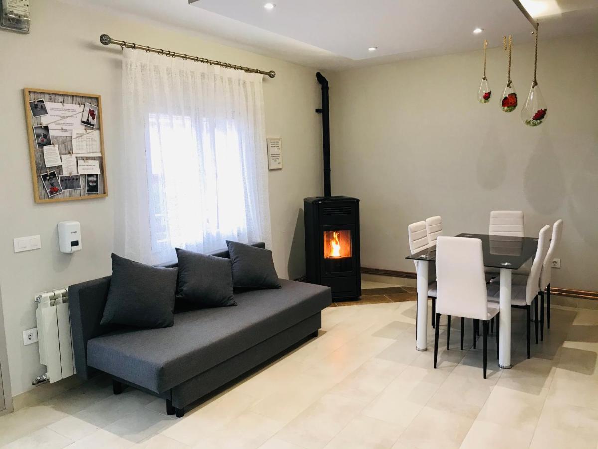 Appartement Casa La Mimbrera à Las Navas del Marqués Extérieur photo